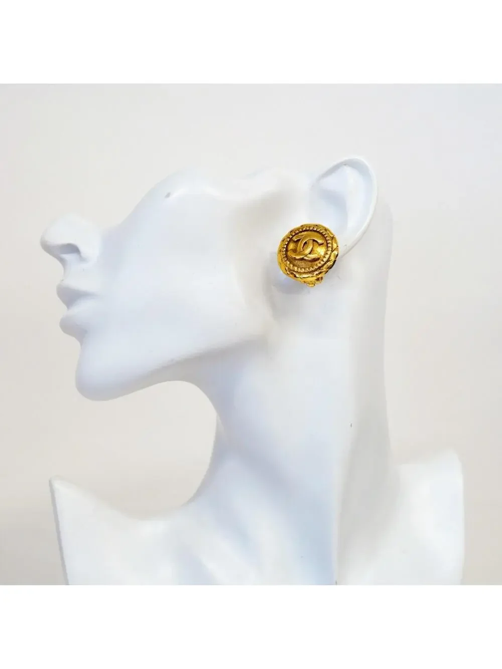 Chanel Cc Logo Clip-On Earrings Metal #327438C58B